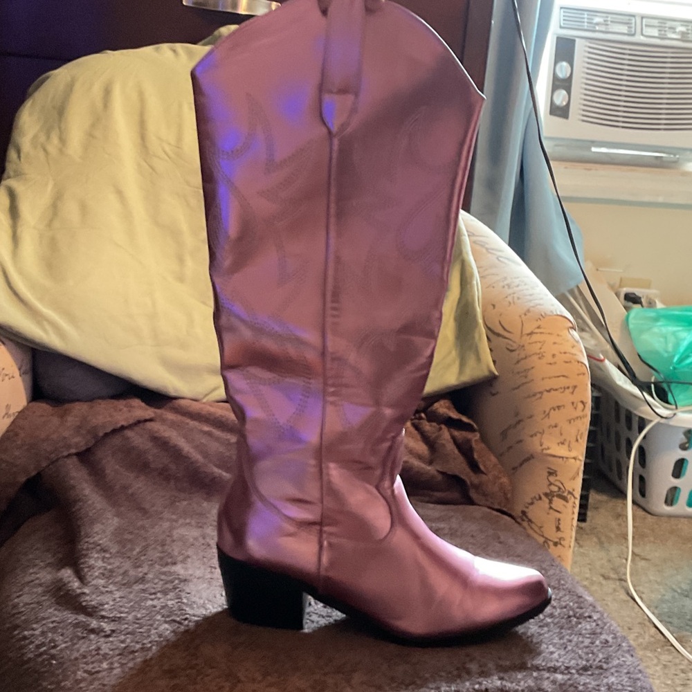 Elegant Purple Heeled Boots
